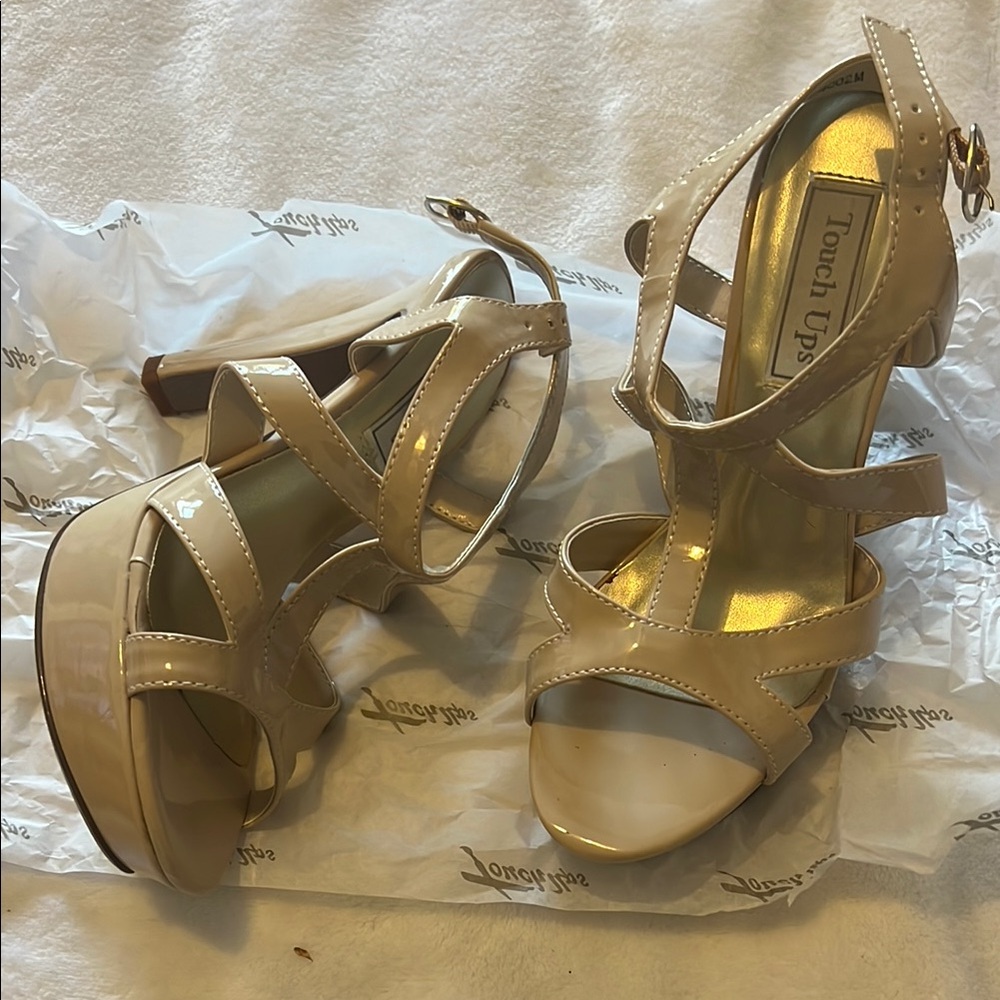 Touch Ups Women's Cream Heels